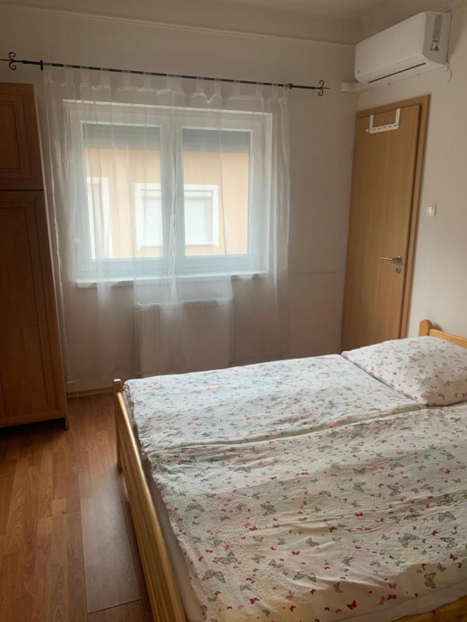 Gabor Aron Apartment Hajdúszoboszló Exterior foto