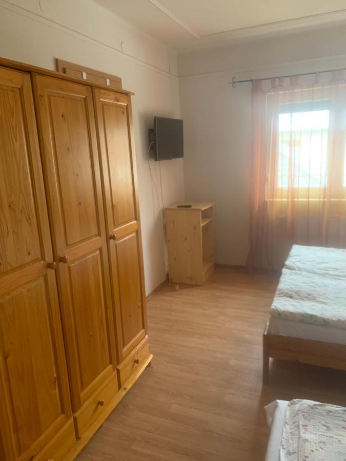 Gabor Aron Apartment Hajdúszoboszló Exterior foto