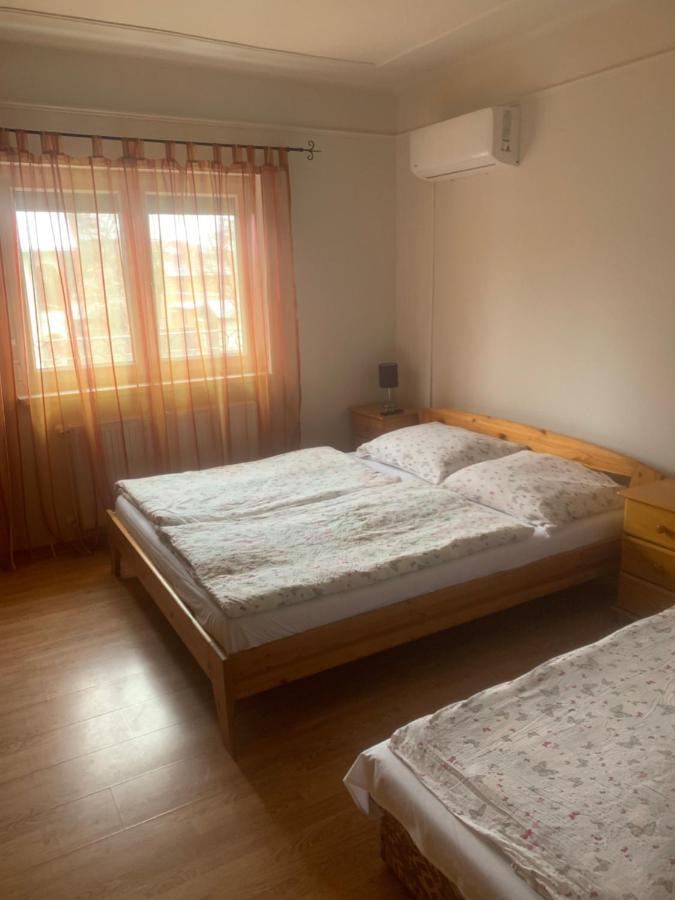 Gabor Aron Apartment Hajdúszoboszló Exterior foto